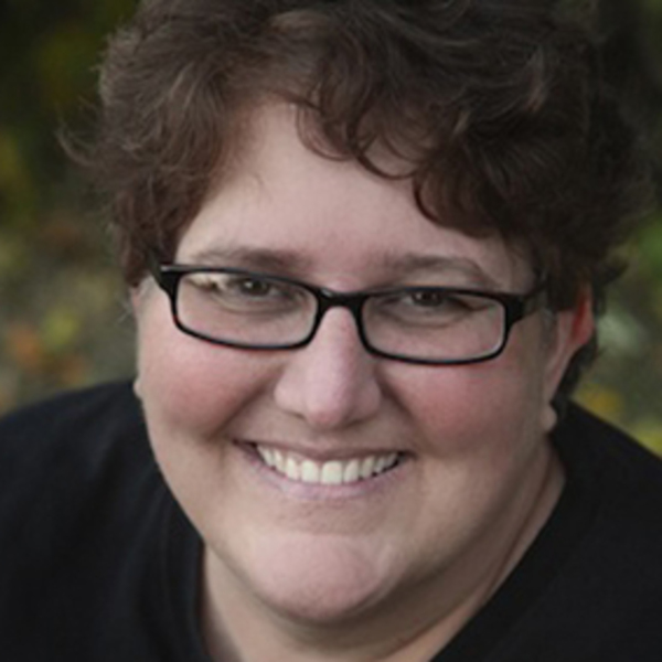 Portrait of Suzanne Dennis, LSCSW, a Deaf therapist at the Deaf Counseling Center